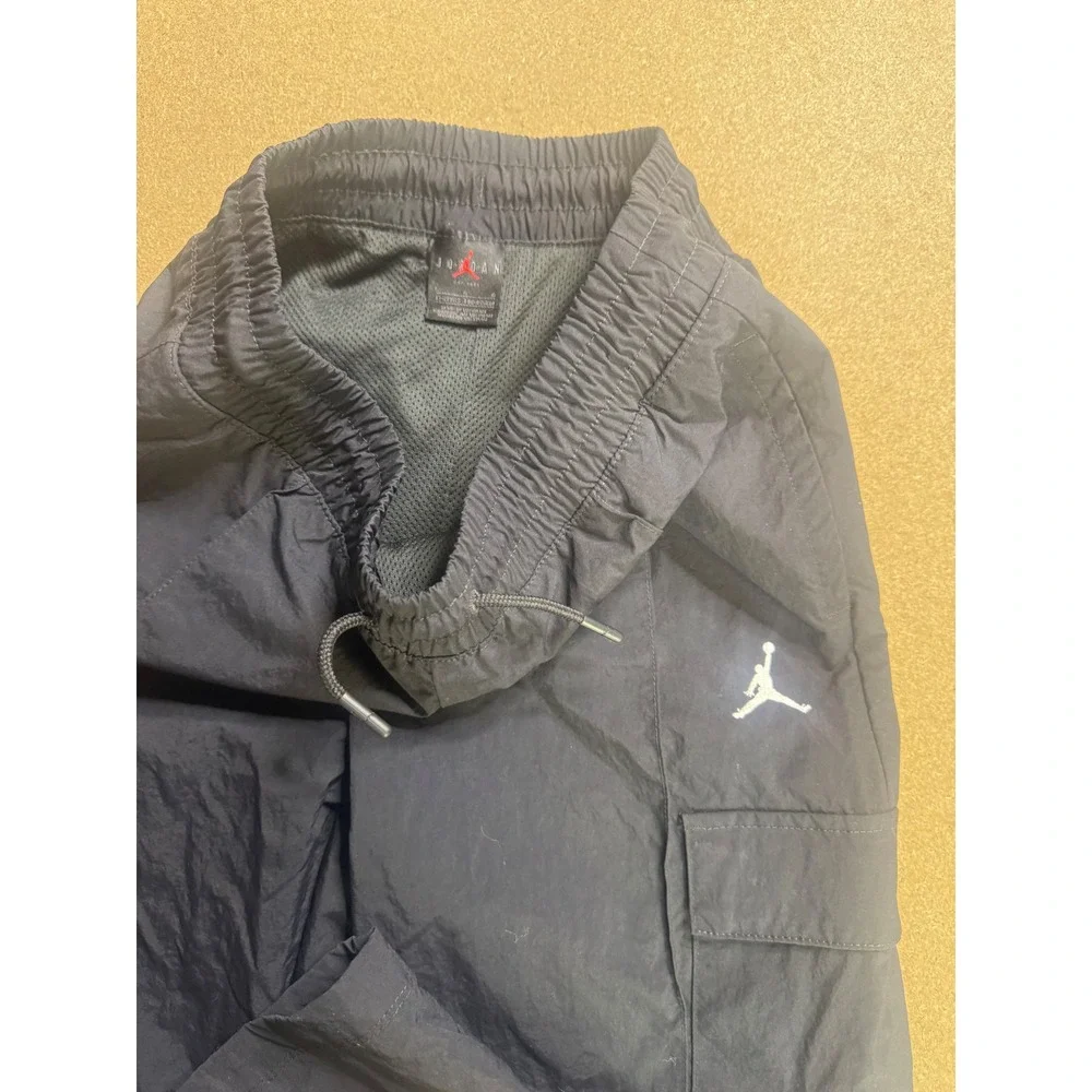 Jordan Boys Navy Blue Nylon Cargo Pants Jumpman Logo Mesh Lined D413-023 Size L‎